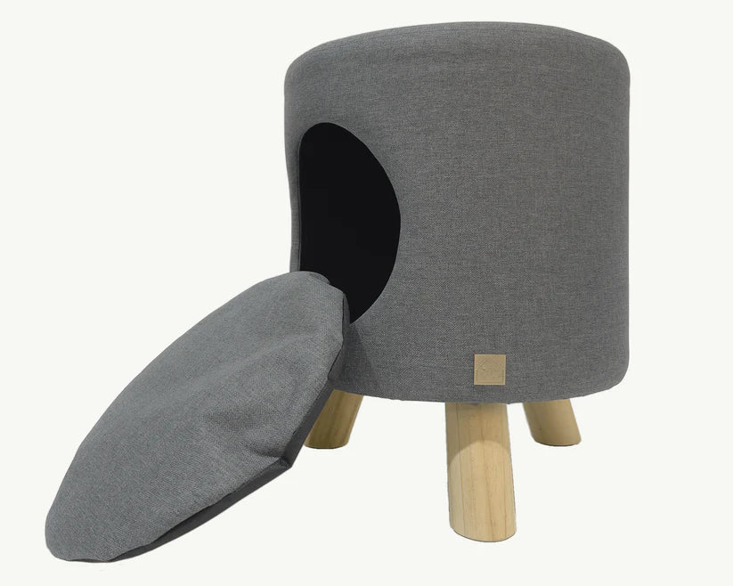 4 Cats & Dogs Wallie Stool *SPECIAL ORDER*